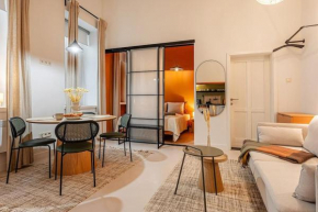 Rose Garden Apartment in centre for 4